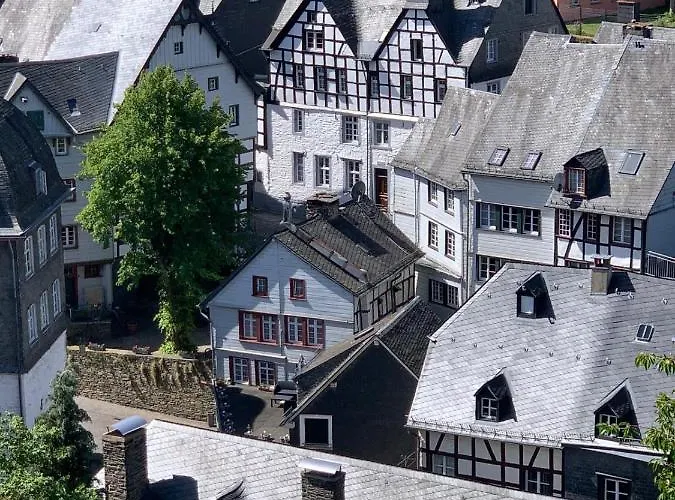 Homestay Manoir -1654- Historisch Schlafen In Monschaus Altstadt *