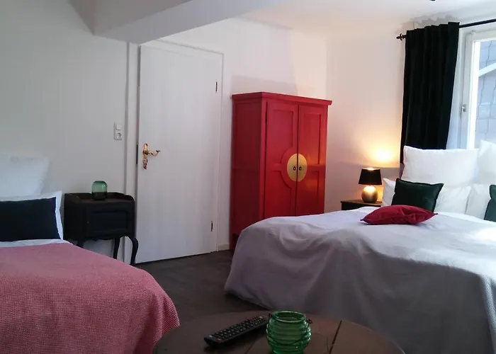 Manoir -1654- Historisch Schlafen In Monschaus Altstadt Homestay Monschau