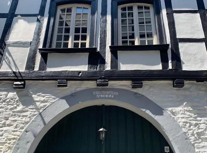 Manoir -1654- Historisch Schlafen In Monschaus Altstadt *